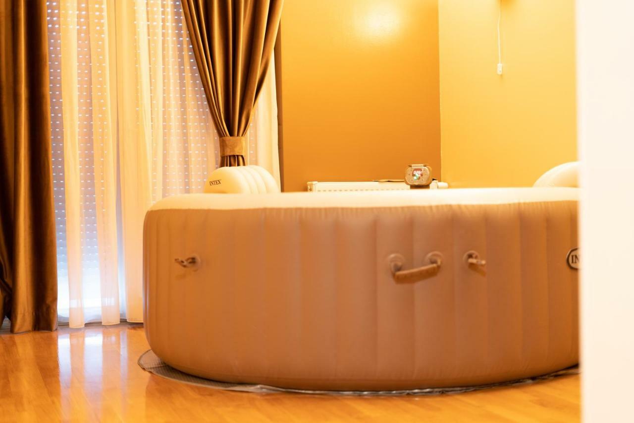 Jacuzzi Studio Apartman Mare'S Загреб Екстериор снимка