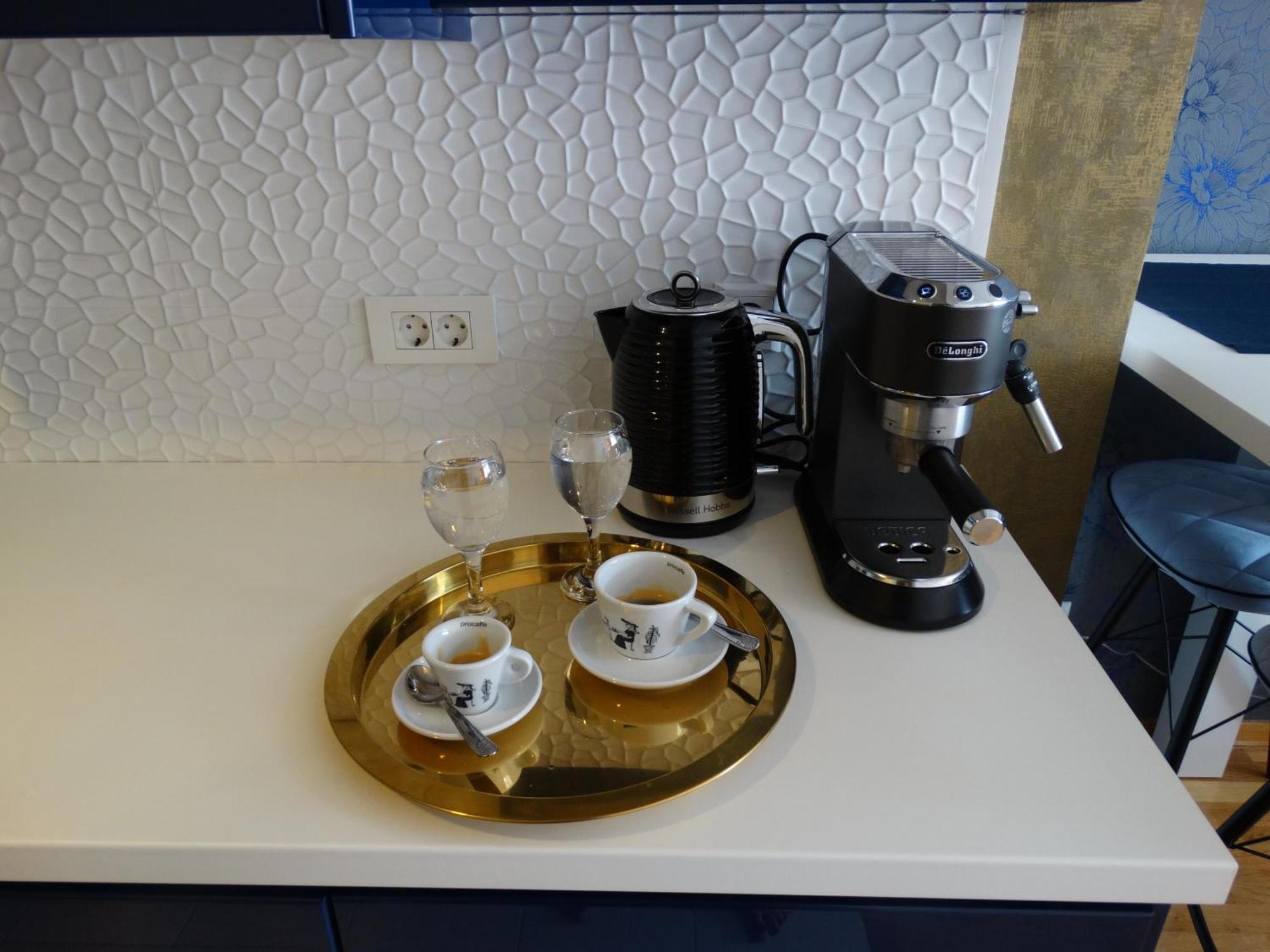 Jacuzzi Studio Apartman Mare'S Загреб Екстериор снимка
